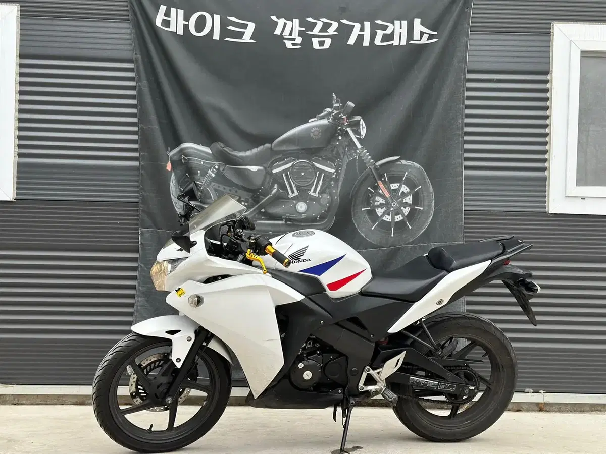 CBR125 2013년형 2만키로 좋은차량 판매합니다